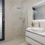 Beautiful Apartment In Betina With Wifi * Betina (Sibenik-Knin)