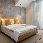 Apartamento Beautiful Apartment In Betina With Wifi *