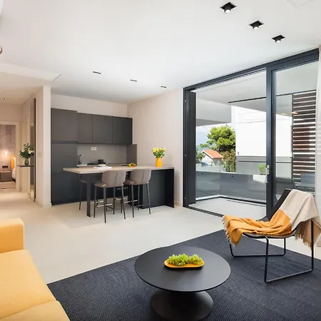 Beautiful Apartment In Betina With Wifi